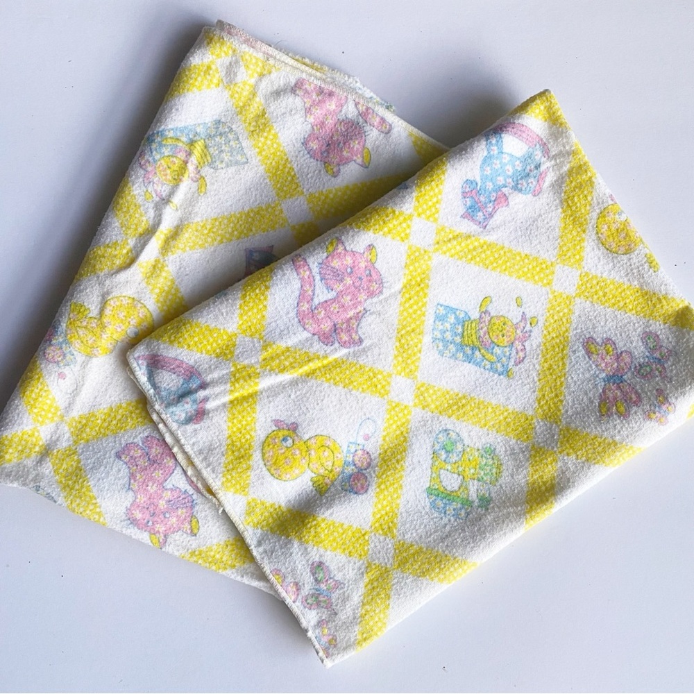 2 Riegel Yellow Receiving Baby Blankets Vintage Chick Toys Train Kitten Sailboat